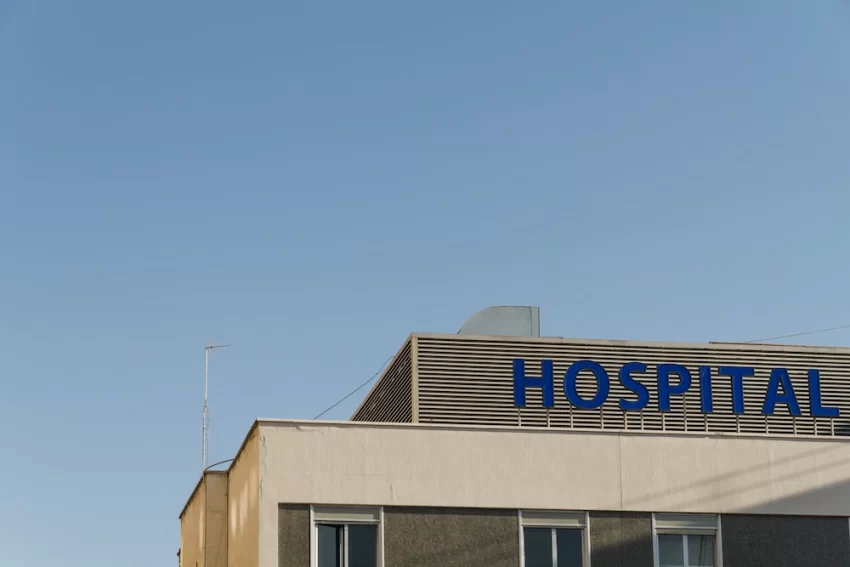 hospital-building limpieza extracción humos hospital